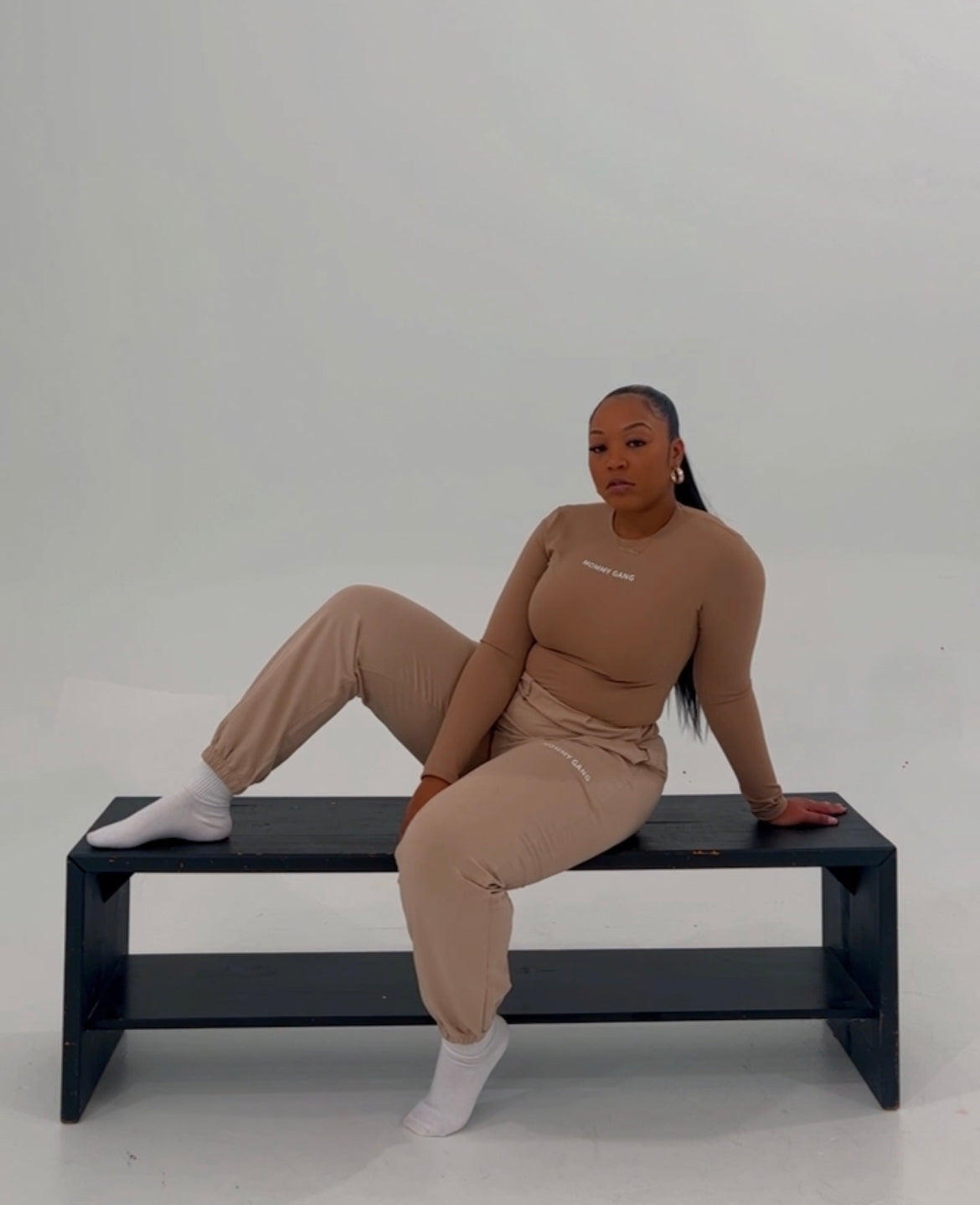 Beige Mama
