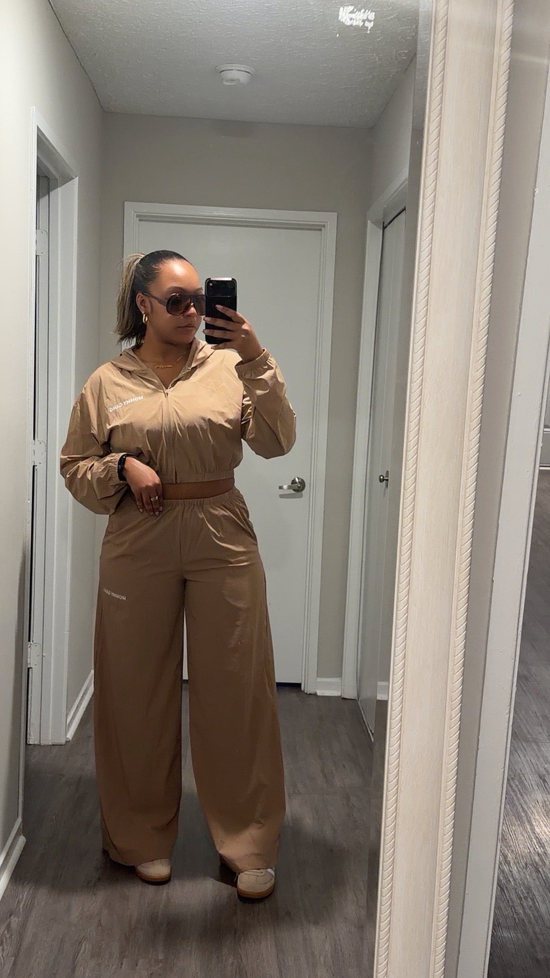 Parachute Mama Set (Tan)