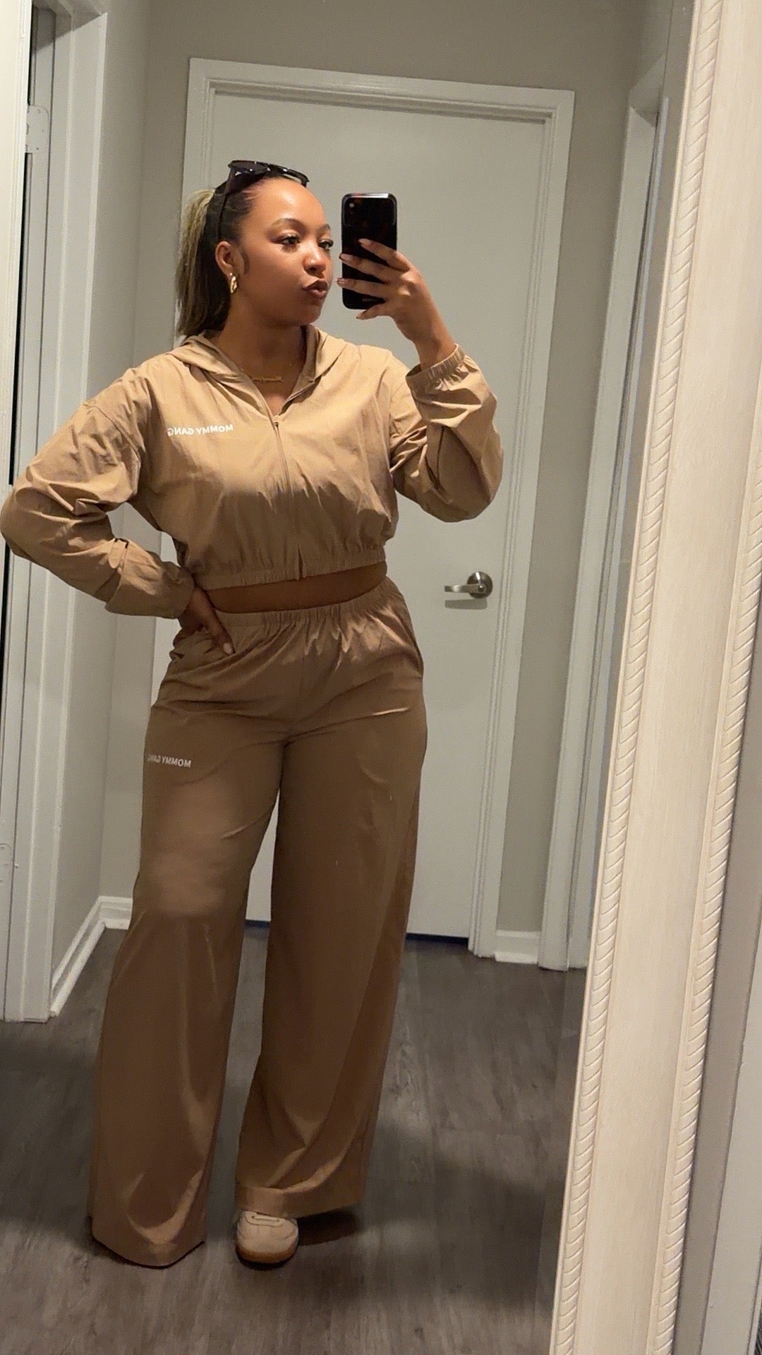 Parachute Mama Set (Tan)